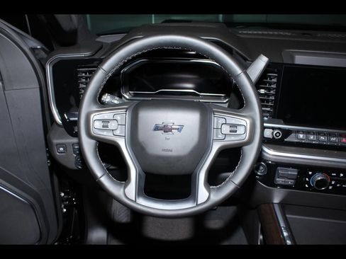 Used 2025 Chevrolet Silverado 2500 High Country w/ High Country Premium Package AWD/4WD image 37