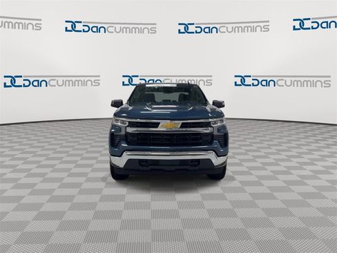Certified 2024 Chevrolet Silverado 1500 LT image 3