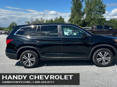 Used 2018 Honda Pilot EX image 2