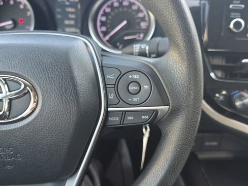 Certified 2022 Toyota Camry LE image 22