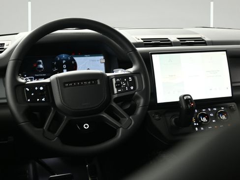 New 2026 Land Rover Defender 110 AWD/4WD image 7