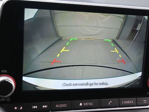 Used 2022 Nissan Sentra SV w/ Trunk Package image 10