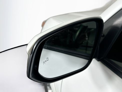 Used 2024 Toyota 4Runner SR5 image 16