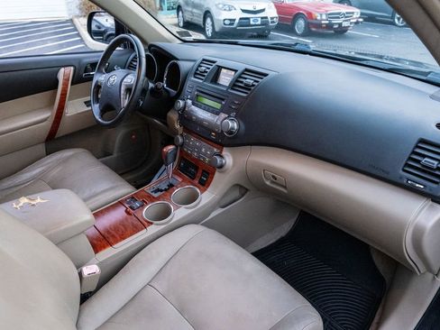 Used 2008 Toyota Highlander Limited image 19