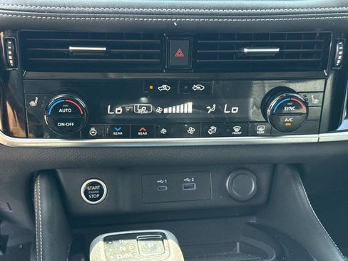 Certified 2023 Nissan Rogue SL w/ SL Premium Package FWD image 28