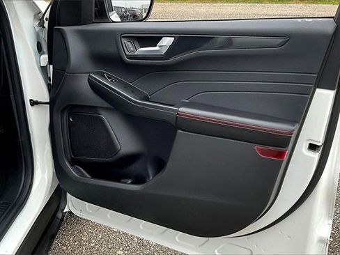 Used 2024 Ford Escape ST-Line w/ Tech Pack #1 image 24