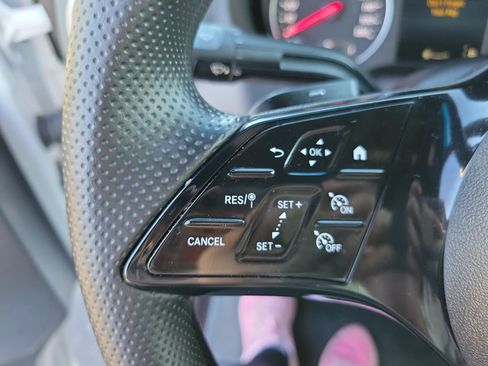 Used 2025 Mercedes-Benz Sprinter 2500 image 39
