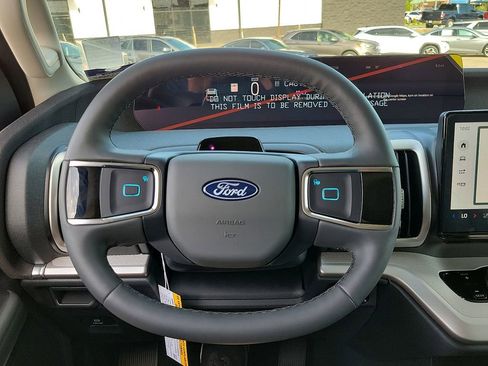 New 2026 Ford Expedition Active RWD image 19