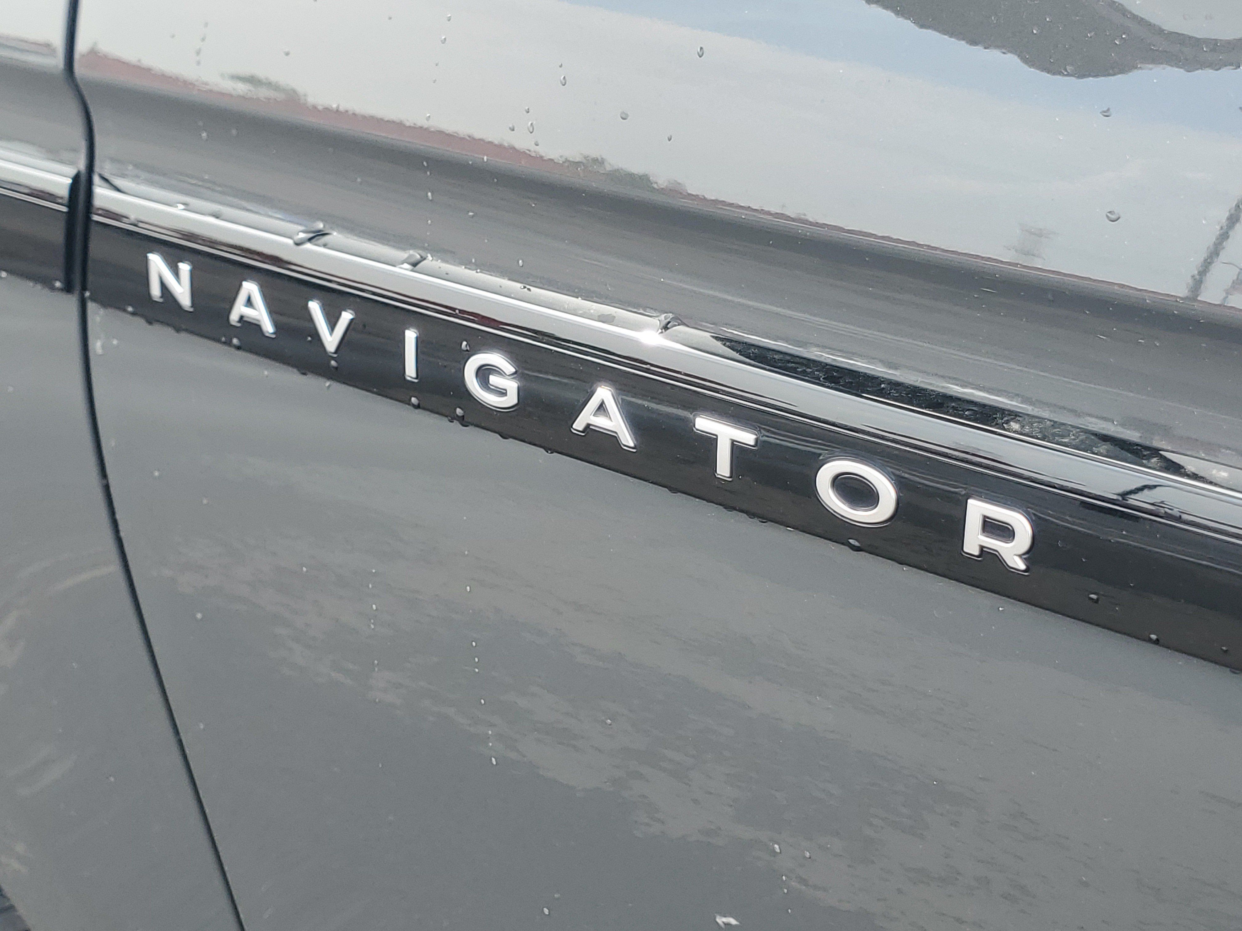 New 2027 Lincoln Navigator L Black Label AWD/4WD image 7