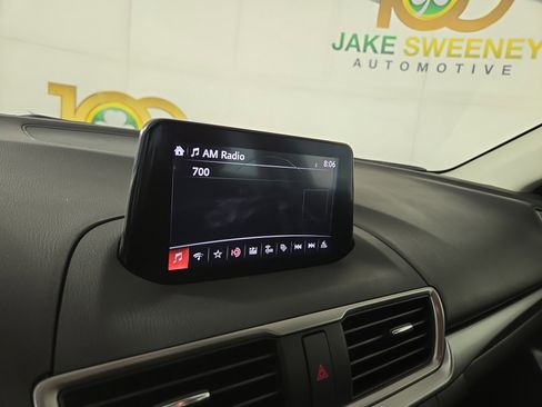 Used 2018 MAZDA MAZDA3 Sport w/ Preferred Equipment Package image 19