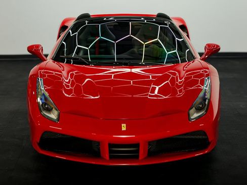 Used 2017 Ferrari 488 Spider image 3