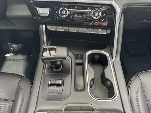 Used 2022 GMC Sierra 1500 Denali image 21