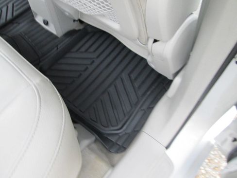 Used 2009 Saturn Vue Green Line image 70