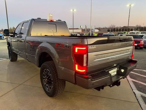 Used 2021 Ford F350 Platinum image 4