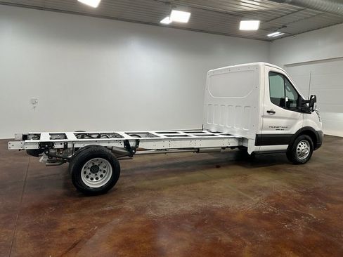 Used 2023 Ford Transit 350 DRW AWD image 25