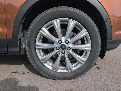 Used 2017 Ford Escape Titanium w/ Canadian Touring Package AWD/4WD image 13