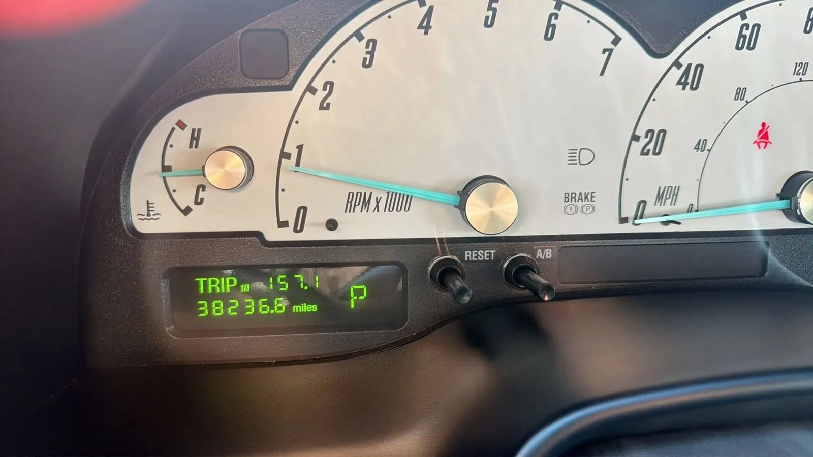Used 2002 Ford Thunderbird RWD image 13
