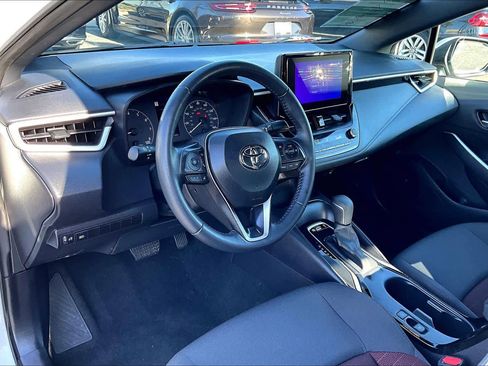 Used 2025 Toyota Corolla SE image 16
