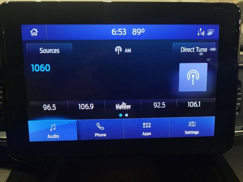 Used 2020 Ford Explorer XLT w/ Equipment Group 202A AWD/4WD image 25