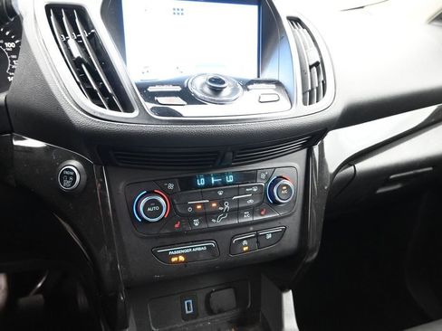 Used 2017 Ford Escape Titanium FWD image 17