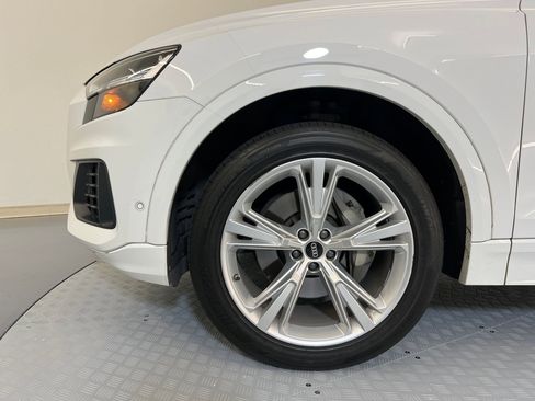 Used 2022 Audi Q8 Premium Plus image 11