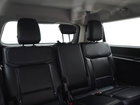 Used 2025 Ford Expedition Max Platinum AWD/4WD image 12