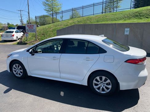 Used 2026 Toyota Corolla LE image 3