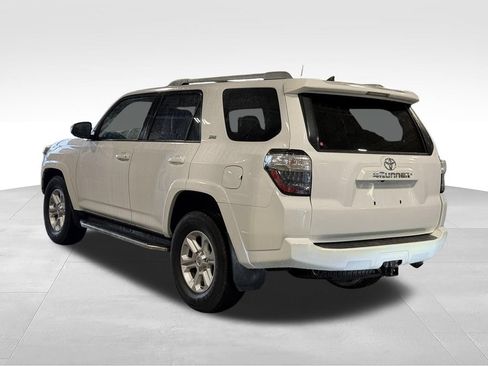 Used 2015 Toyota 4Runner SR5 Premium RWD image 3