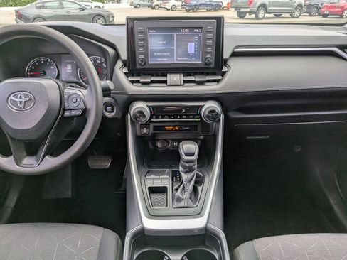 Used 2019 Toyota RAV4 XLE FWD image 15