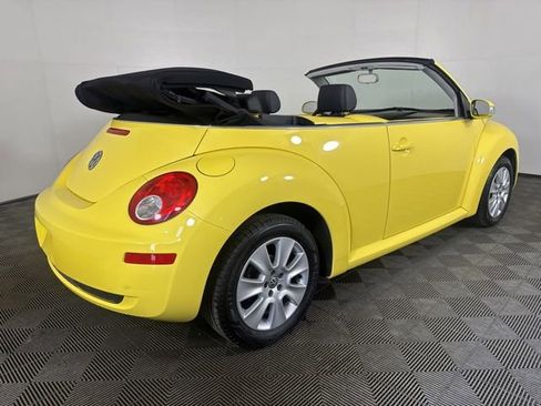 Used 2008 Volkswagen Beetle S FWD image 23