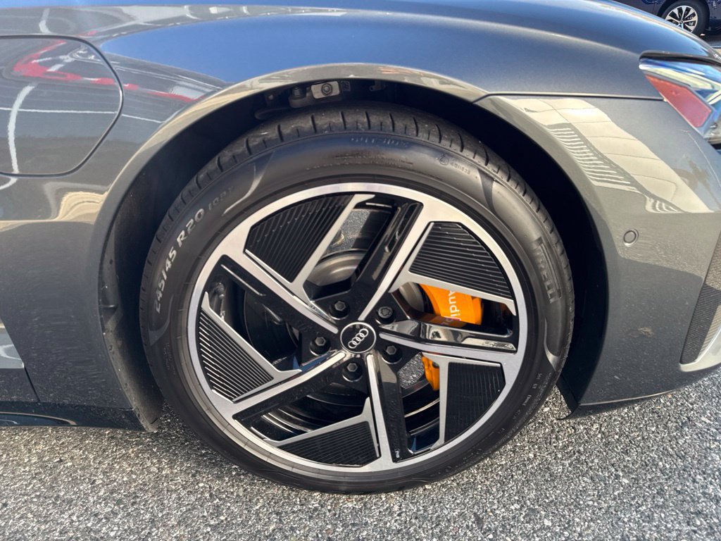 Used 2024 Audi RS e-tron GT w/ Carbon Performance Package AWD/4WD image 15