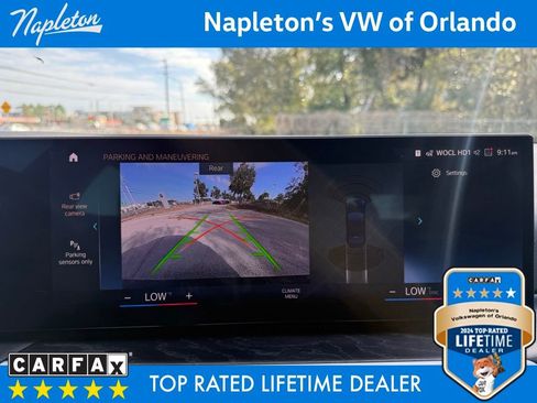 Used 2023 BMW 330i Sedan w/ Driving Assistance Package image 25