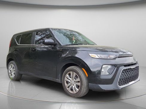 Used 2021 Kia Soul LX image 5