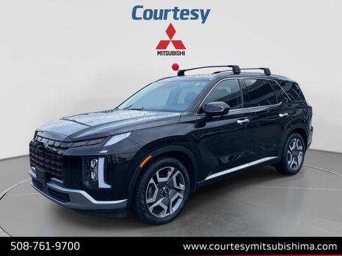Used 2023 Hyundai Palisade Limited AWD/4WD image 1