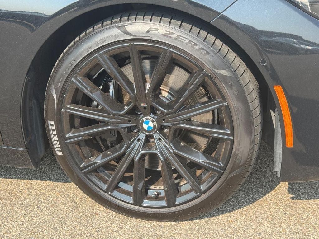 Used 2021 BMW 750i xDrive w/ M Sport Package AWD/4WD image 7
