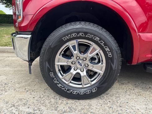 Used 2017 Ford F150 Lariat AWD/4WD image 10