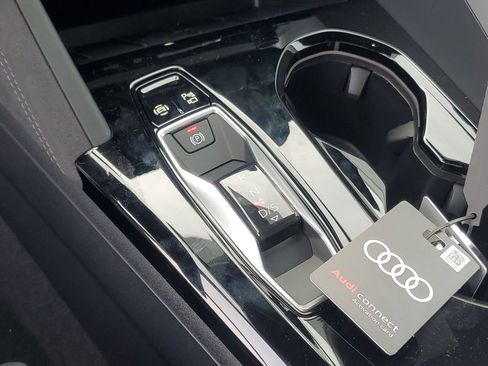 New 2025 Audi SQ5 Premium Plus image 30