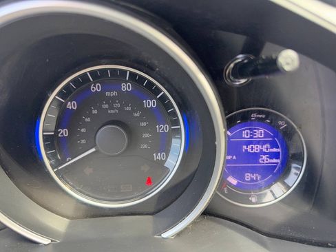 Used 2015 Honda Fit LX image 39