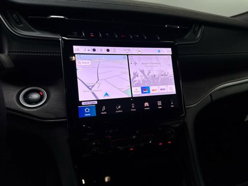 New 2025 Jeep Grand Cherokee L Limited image 10