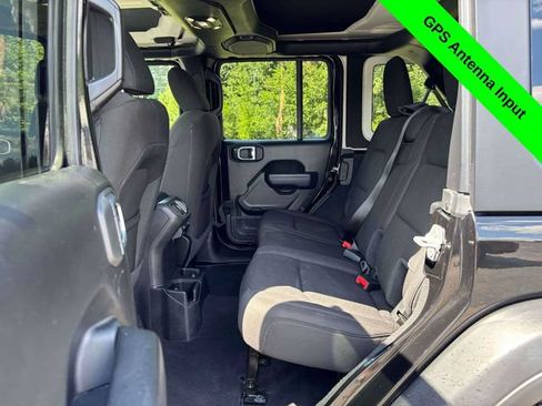 Used 2018 Jeep Wrangler Unlimited Sport S AWD/4WD image 22