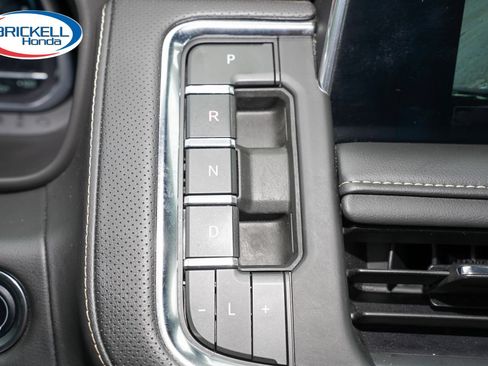 Used 2024 Chevrolet Tahoe Premier RWD image 37