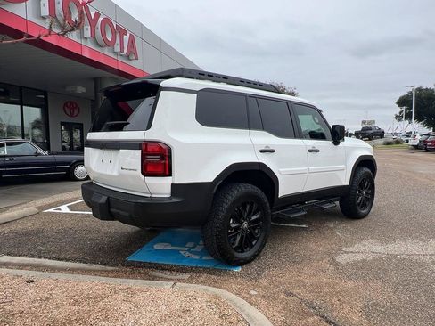 Used 2025 Toyota Land Cruiser 1958 image 5