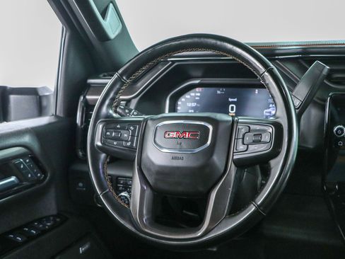 Used 2024 GMC Sierra 2500 AT4 AWD/4WD image 13