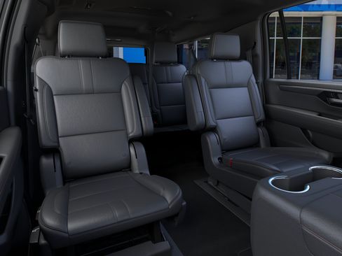 New 2026 Chevrolet Suburban RST w/ Advanced Technology Package AWD/4WD image 19