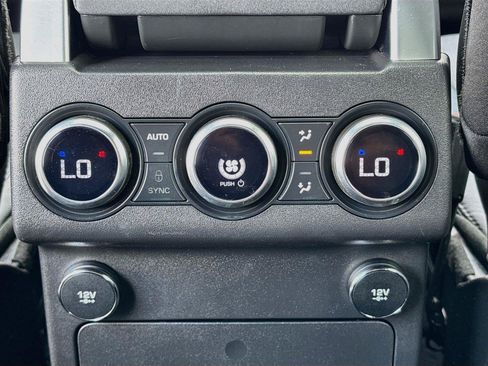 Used 2019 Land Rover Discovery SE AWD/4WD image 26