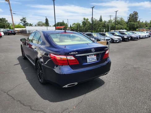 Used 2010 Lexus LS 460 RWD image 4
