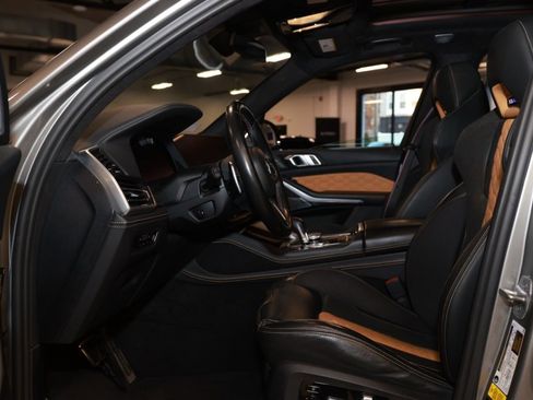 Used 2021 BMW X5 M w/ Competition Package image 10