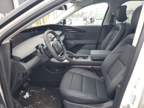 New 2026 Lincoln Nautilus Reserve w/ Jet Appearance Package image 11