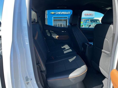 New 2025 GMC Canyon AT4 w/ Nightfall Edition image 22