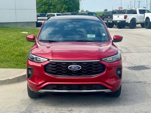 Certified 2025 Ford Escape ST-Line Elite w/ Premium Technology Package AWD/4WD image 8